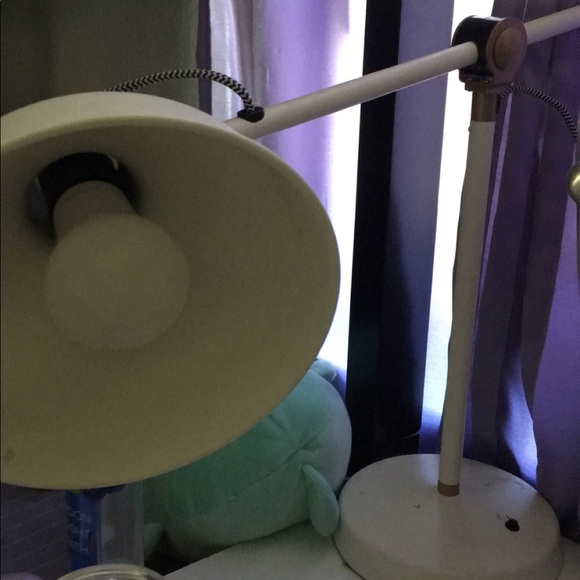 𝙻𝚒𝚐𝚑𝚝𝚒𝚗𝚐𝚜 - Picture 2 of 2